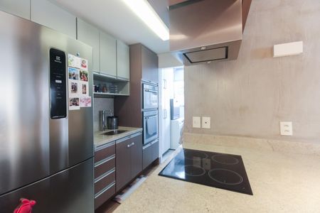 Apartamento à venda com 54m², 2 quartos e 2 vagasCozinha 
