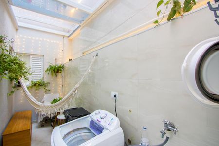 Apartamento à venda com 64m², 2 quartos e 1 vaga Apartamento à venda com 64m², 2 quartos e 1 vagaÁrea de serviço