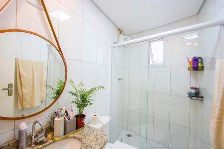 Apartamento à venda com 64m², 2 quartos e 1 vaga Apartamento à venda com 64m², 2 quartos e 1 vagaBanheiro do quarto 1