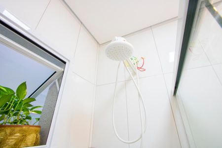 Apartamento à venda com 64m², 2 quartos e 1 vaga Apartamento à venda com 64m², 2 quartos e 1 vagaBanheiro social