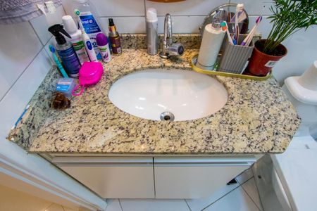 Apartamento à venda com 64m², 2 quartos e 1 vaga Apartamento à venda com 64m², 2 quartos e 1 vagaBanheiro do quarto 1