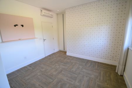 Casa de condomínio à venda com 310m², 3 quartos e 4 vagasQuarto 2 - Suíte