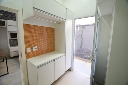 Casa de condomínio à venda com 310m², 3 quartos e 4 vagasÁrea de Serviço