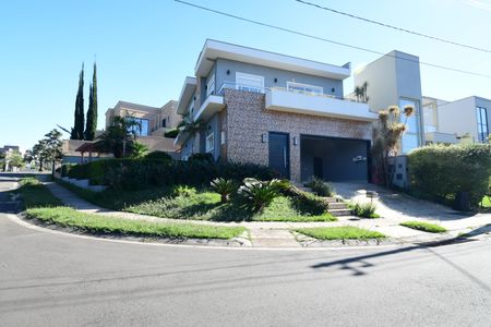 Casa de condomínio à venda com 310m², 3 quartos e 4 vagasFachada