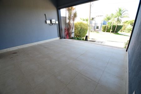 Casa de condomínio à venda com 310m², 3 quartos e 4 vagasGaragem