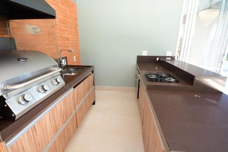 Casa de condomínio à venda com 310m², 3 quartos e 4 vagasVaranda gourmet