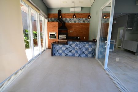 Casa de condomínio à venda com 310m², 3 quartos e 4 vagasVaranda gourmet
