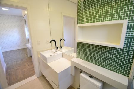 Casa de condomínio à venda com 310m², 3 quartos e 4 vagasBanheiro Suíte