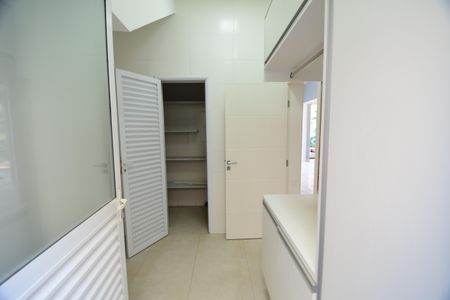 Casa de condomínio à venda com 310m², 3 quartos e 4 vagasÁrea de Serviço