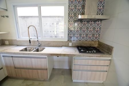 Casa de condomínio à venda com 310m², 3 quartos e 4 vagasCozinha