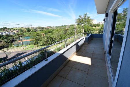 Casa de condomínio à venda com 310m², 3 quartos e 4 vagasSala de TV - Sacada