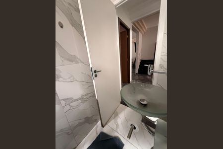 Casa para alugar com 270m², 3 quartos e 5 vagasBanheiro social 01
