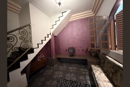 Casa para alugar com 270m², 3 quartos e 5 vagasHall