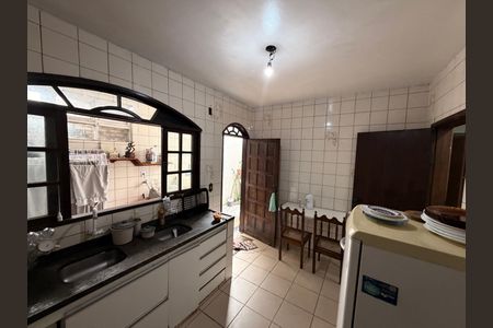 Casa para alugar com 270m², 3 quartos e 5 vagasCozinha