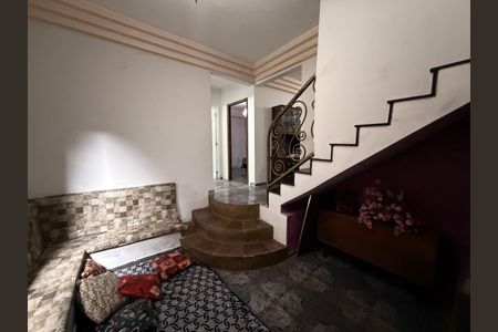 Casa para alugar com 270m², 3 quartos e 5 vagasHall