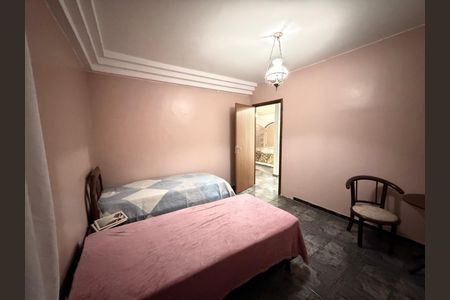 Quarto 01 de casa para alugar com 3 quartos, 270m² em Taguatinga Norte, Brasília