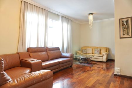 Apartamento à venda com 3 quartos, 106m² em Carmo, Belo Horizonte
