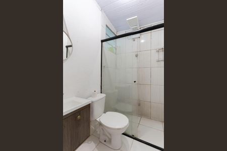 Banheiro de casa para alugar com 1 quarto, 35m² em Parque Peruche, São Paulo