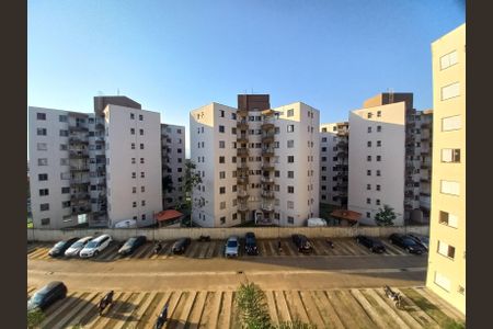 Vista da Sala de apartamento para alugar com 2 quartos, 61m² em Parque Sao Vicente, São Vicente