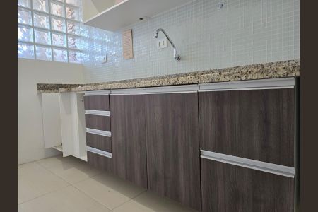 Apartamento para alugar com 64m², 2 quartos e 1 vaga Apartamento para alugar com 64m², 2 quartos e 1 vagaBanheiro Social