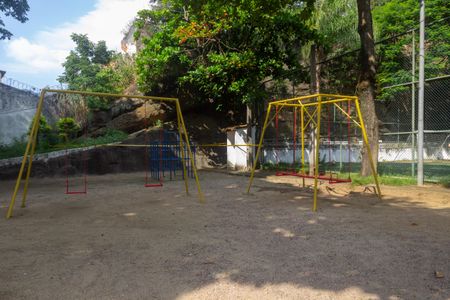 Apartamento à venda com 100m², 3 quartos e 1 vagaÁrea comum - Playground