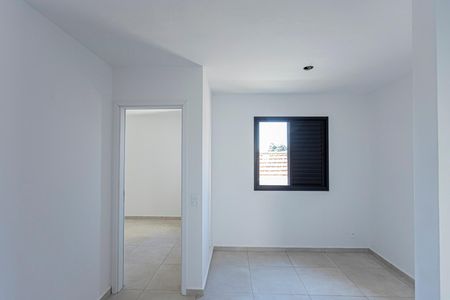 Sala, cozinha e área de serviço de apartamento à venda com 1 quarto, 45m² em Vila Santa Edwiges, São Paulo