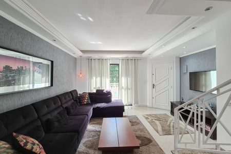 Casa à venda com 237m², 3 quartos e 4 vagasSala
