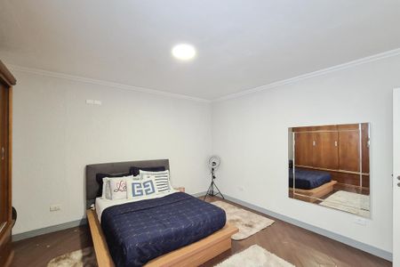 Casa à venda com 237m², 3 quartos e 4 vagasQuarto 2