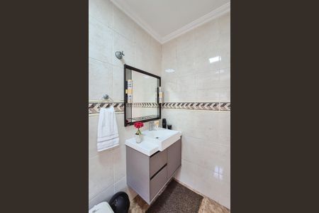 Casa à venda com 237m², 3 quartos e 4 vagasBanheiro da Suíte