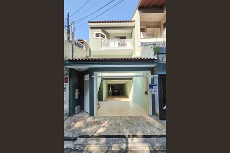 Casa à venda com 237m², 3 quartos e 4 vagasFachada