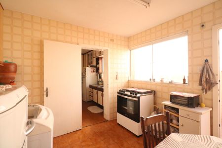 Casa à venda com 141m², 3 quartos e 1 vagaÁrea de Serviço