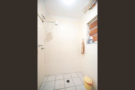 Casa à venda com 130m², 5 quartos e sem vaga Casa à venda com 130m², 5 quartos e sem vagaBanheiro