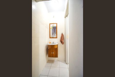 Casa à venda com 130m², 5 quartos e sem vaga Casa à venda com 130m², 5 quartos e sem vagaLavabo