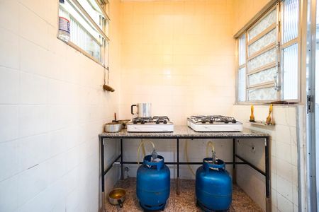Casa à venda com 130m², 5 quartos e sem vaga Casa à venda com 130m², 5 quartos e sem vagaCozinha
