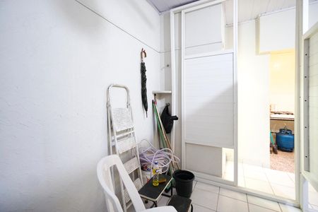 Casa à venda com 130m², 5 quartos e sem vaga Casa à venda com 130m², 5 quartos e sem vagaQuarto 05