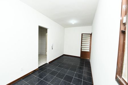 Sala de apartamento à venda com 2 quartos, 44m² em Califórnia, Belo Horizonte