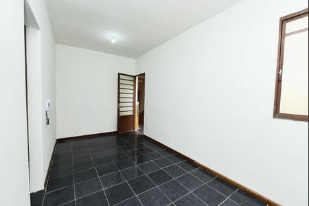 Sala de apartamento à venda com 2 quartos, 44m² em Califórnia, Belo Horizonte