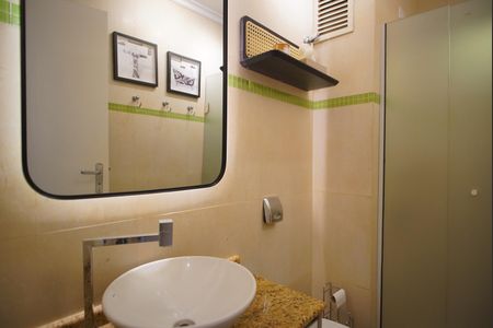 Apartamento para alugar com 110m², 2 quartos e 1 vagaBanheiro Corredor