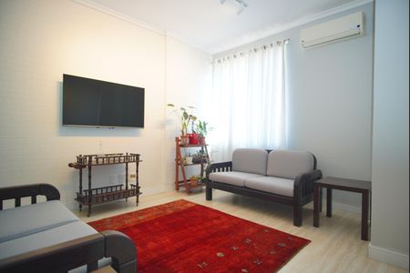 Sala 2 de apartamento para alugar com 2 quartos, 110m² em Floresta, Porto Alegre