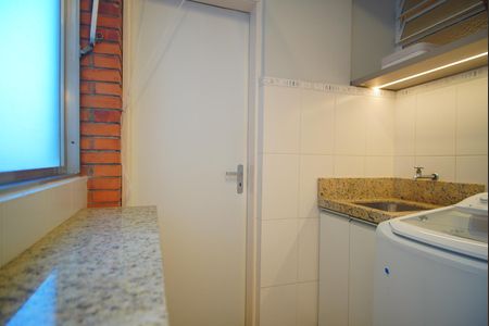 Apartamento para alugar com 110m², 2 quartos e 1 vagaÁrea de Serviço