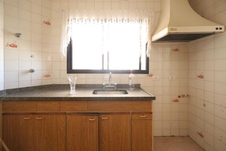 Apartamento para alugar com 121m², 3 quartos e 2 vagasCozinha