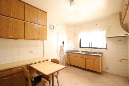 Apartamento para alugar com 121m², 3 quartos e 2 vagasCozinha