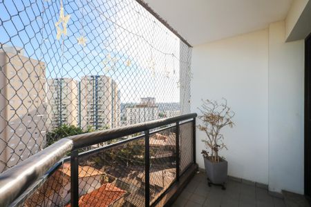 Apartamento para alugar com 121m², 3 quartos e 2 vagasVaranda