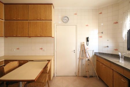 Apartamento para alugar com 121m², 3 quartos e 2 vagasCozinha