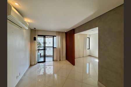 Apartamento à venda com 94m², 2 quartos e 1 vagaSala