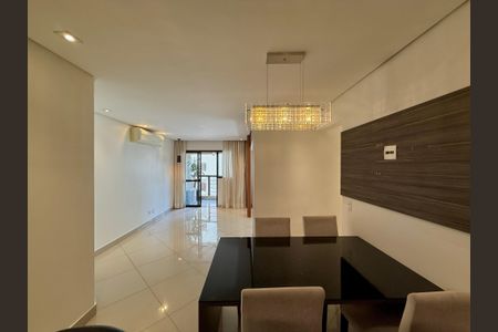 Apartamento à venda com 94m², 2 quartos e 1 vagaSala