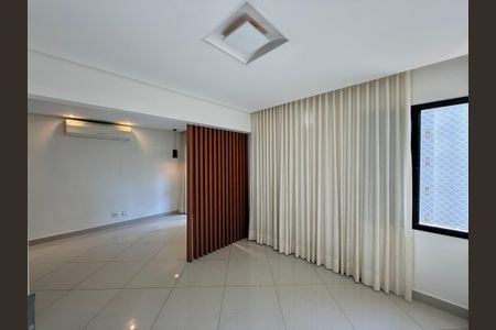 Apartamento à venda com 94m², 2 quartos e 1 vagaSala