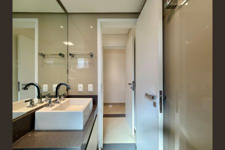 Apartamento à venda com 94m², 2 quartos e 1 vagaBanheiro Suíte 2