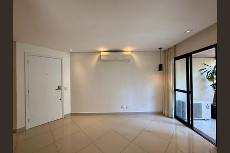 Apartamento à venda com 94m², 2 quartos e 1 vagaSala