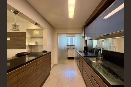 Apartamento à venda com 94m², 2 quartos e 1 vagaCozinha